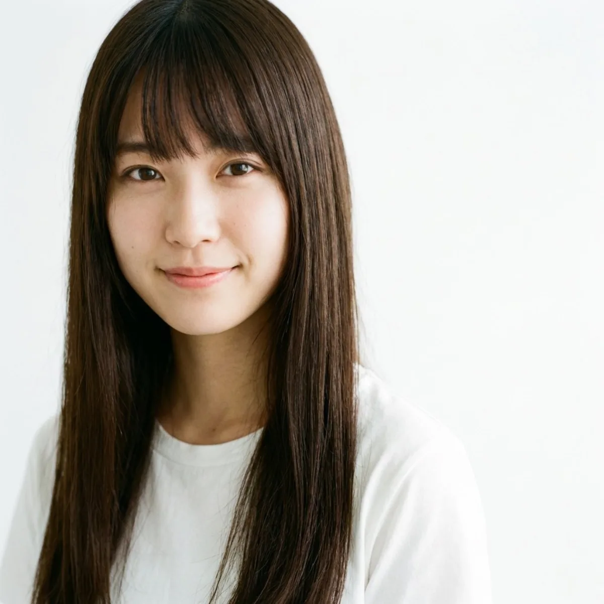 日本年轻女性特写肖像：进阶诠释