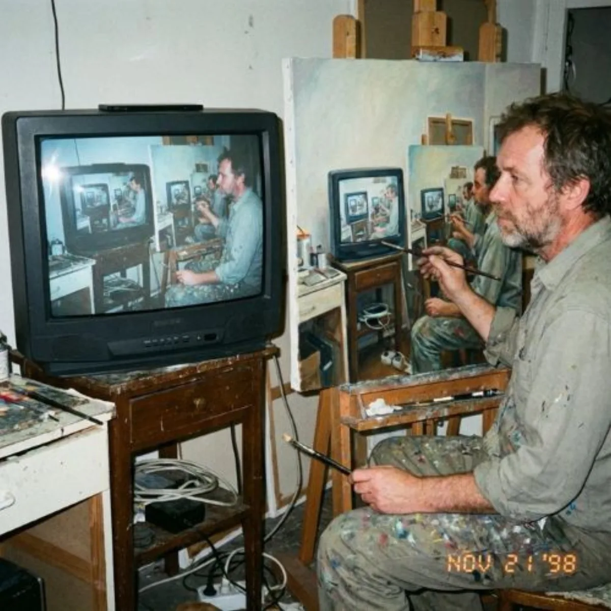 Recursive photograph with time stamp (Studio-Grade)
