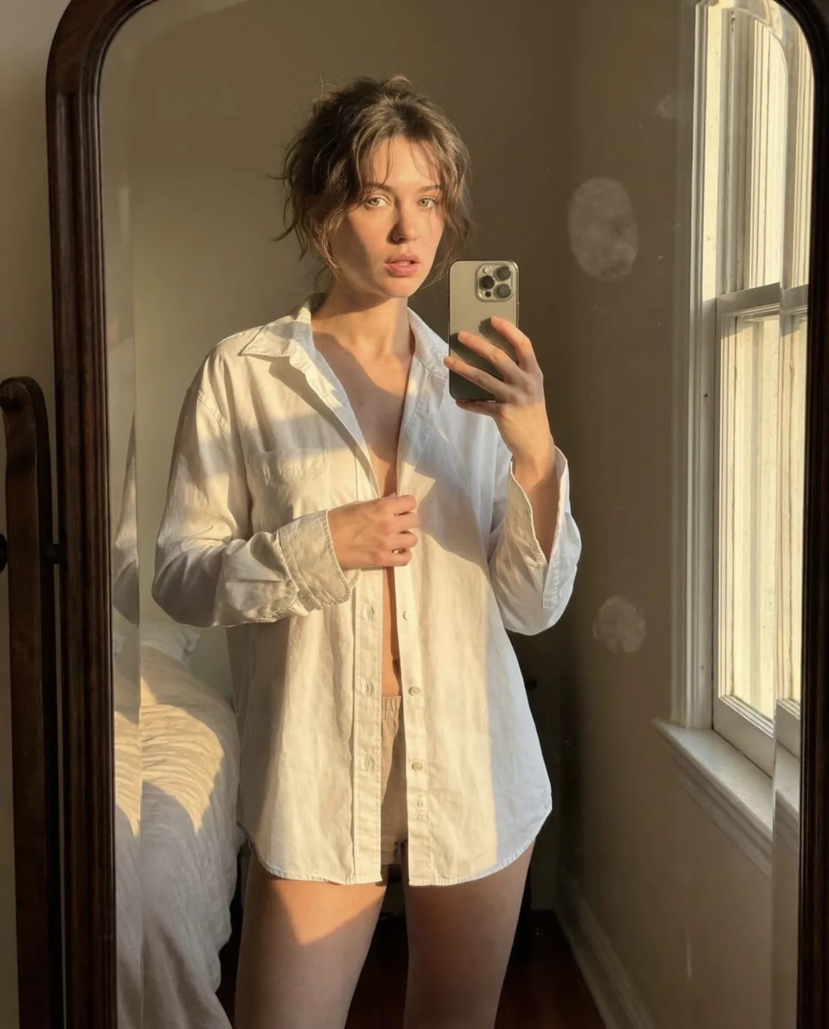 Studio-Grade Mirror Selfie at Golden Hour